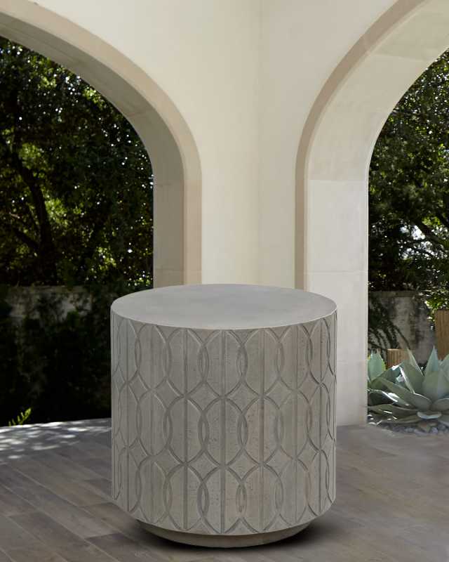 Trellis Indoor/Outdoor End Table